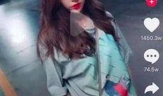 抖音网红蔡文静吃瓜